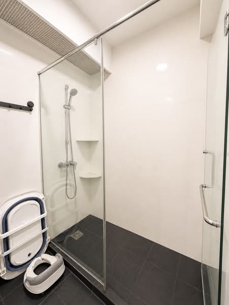 994C Buangkok Link, 994C Buangkok Link, 3 Bedrooms, 1,001 sqft, HDB Flat For Sale, by VK Wong, 500136138 - Bathroom - PropertyGuru.com.sg