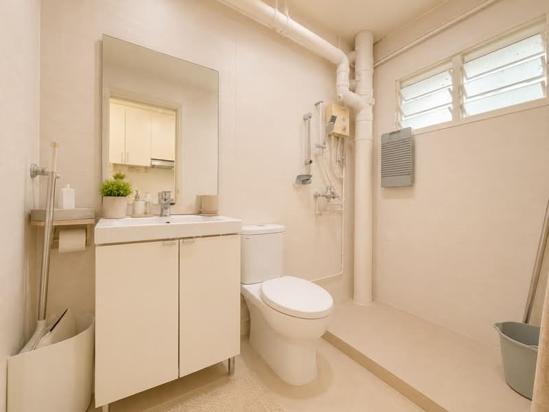 556 Woodlands Drive 53, 556 Woodlands Drive 53, 3 Bedrooms, 1,238 sqft, HDB Flat For Sale, by Howgene Leong, 500136148 - Bathroom - PropertyGuru.com.sg