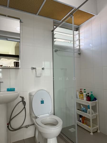 312B Clementi Avenue 4, 312B Clementi Avenue 4, 3 Bedrooms, 1,001 sqft, HDB Flat For Sale, by Pei Chao, 500136158 - Bathroom - PropertyGuru.com.sg