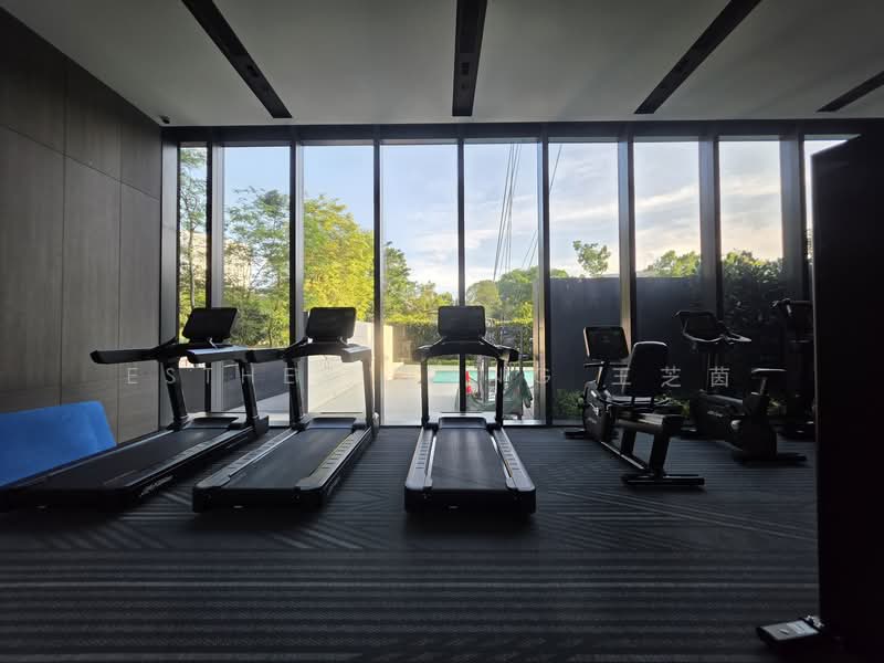 19 Nassim, 19 Nassim Hill, 2 Bedrooms, 926 sqft, Condominium For Rent, by Esther Wang 王芝茵, 500136161 - Gym - PropertyGuru.com.sg