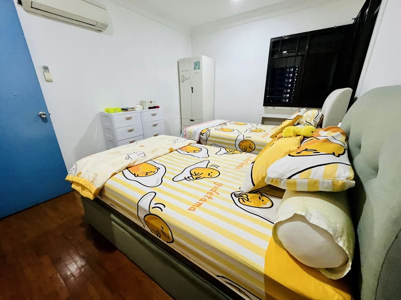 142 Lorong 2 Toa Payoh, 142 Lorong 2 Toa Payoh, 2 Bedrooms, 1,237 sqft, HDB Flat For Rent, by Kelly Sng, 500136166 - Bedroom - PropertyGuru.com.sg