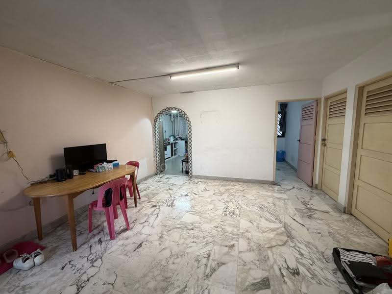 44 Bedok South Road, 44 Bedok South Road, Bedok / Upper East Coast, 3 Bedrooms, 904 sqft, HDB Flat For Sale, by Jerome Tee, 500136169 - Living Room - PropertyGuru.com.sg