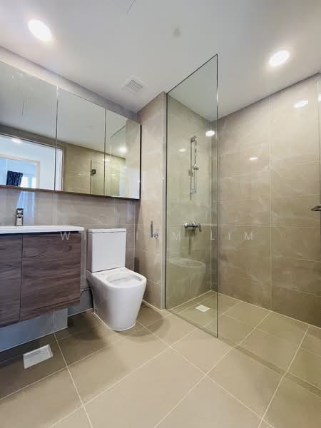 Treasure at Tampines, 57 Tampines Lane, 2 Bedrooms, 678 sqft, Condominium For Sale, by William Lim, 500136172 - Bathroom - PropertyGuru.com.sg