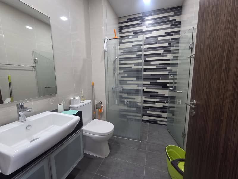 Novena Regency, 277 Thomson Road, 1 Bedroom, 495 sqft, Apartment For Rent, by Catherine Loh, 500136182 - Bathroom - PropertyGuru.com.sg