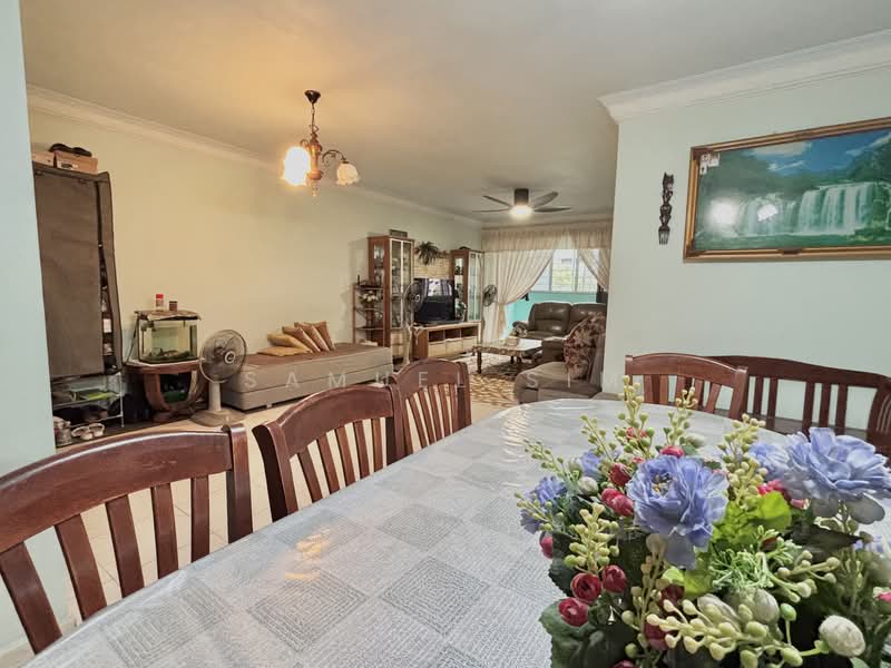 532 Woodlands Drive 14, 532 Woodlands Drive 14, 3 Bedrooms, 1,323 sqft, HDB Flat For Sale, by Samuel Sim, 500136197 - Living Room - PropertyGuru.com.sg