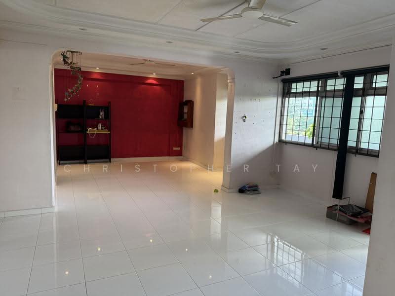 330 Yishun Ring Road, 330 Yishun Ring Road, Sembawang / Yishun, 3 Bedrooms, 1,162 sqft, HDB Flat For Sale, by Christopher Tay, 500136202 - Living Room - PropertyGuru.com.sg