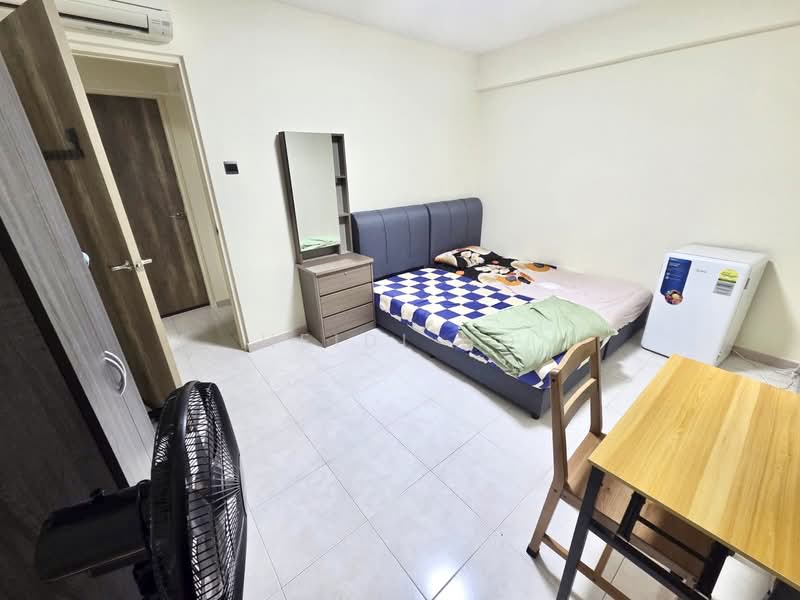 679C Jurong West Central 1, 679C Jurong West Central 1, Room Rental, 100 sqft, HDB Flat For Rent, by Heidi Ho, 500136203 - Bedroom - PropertyGuru.com.sg