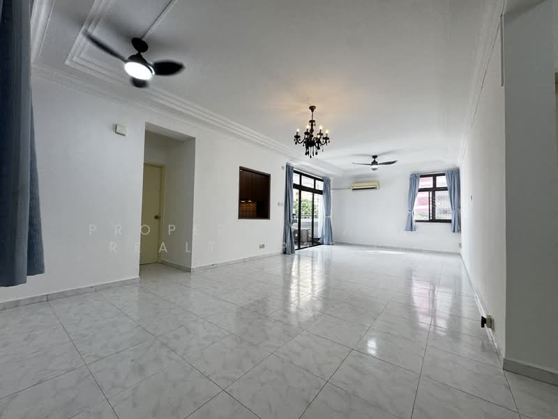 Mandarin Gardens, 5 Siglap Road, 3 Bedrooms, 1,572 sqft, Condominium For Sale, by ROBIN OOI, 500136216 - Living Room - PropertyGuru.com.sg