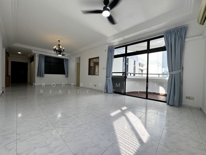 Mandarin Gardens, 5 Siglap Road, 3 Bedrooms, 1,572 sqft, Condominium For Sale, by ROBIN OOI, 500136216 - Living Room - PropertyGuru.com.sg