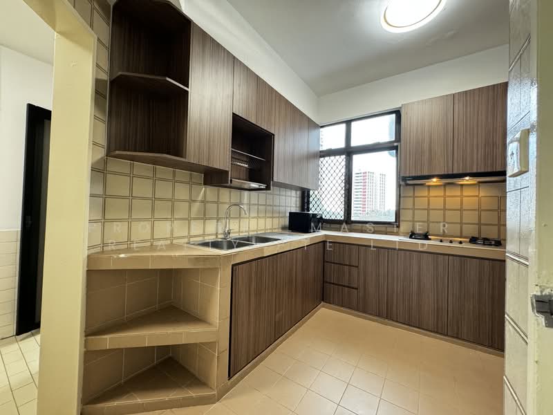 Mandarin Gardens, 5 Siglap Road, 3 Bedrooms, 1,572 sqft, Condominium For Sale, by ROBIN OOI, 500136216 - Kitchen - PropertyGuru.com.sg