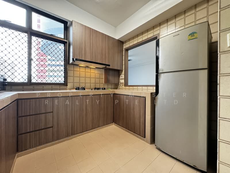 Mandarin Gardens, 5 Siglap Road, 3 Bedrooms, 1,572 sqft, Condominium For Sale, by ROBIN OOI, 500136216 - Kitchen - PropertyGuru.com.sg