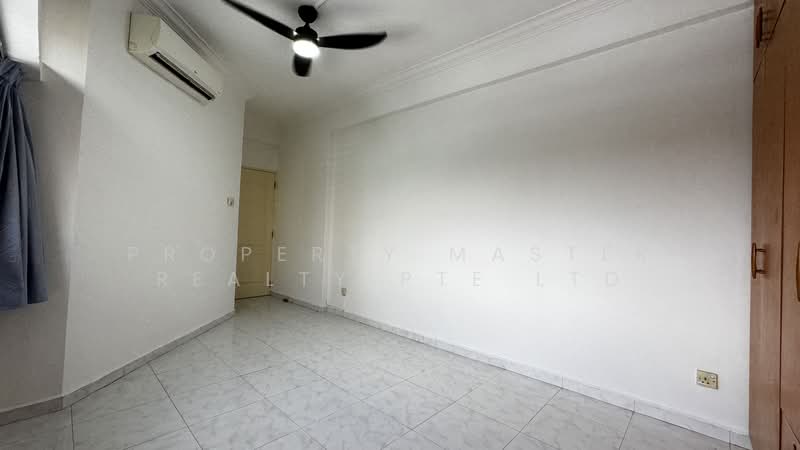 Mandarin Gardens, 5 Siglap Road, 3 Bedrooms, 1,572 sqft, Condominium For Sale, by ROBIN OOI, 500136216 - Interior - PropertyGuru.com.sg