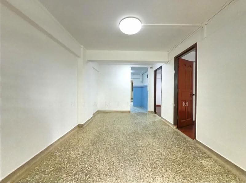 157 Lorong 1 Toa Payoh, 157 Lorong 1 Toa Payoh, Balestier / Toa Payoh, 2 Bedrooms, 721 sqft, HDB Flat For Sale, by Benjamin Cham, 500136220 - Corridor - PropertyGuru.com.sg