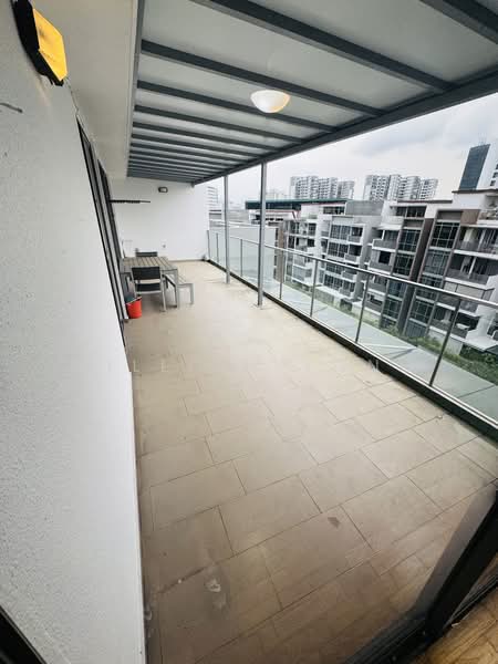 Stratum, 88 Elias Road, 5 Bedrooms, 2,260 sqft, Condominium For Rent, by William Yong, 500136223 - Balcony - PropertyGuru.com.sg