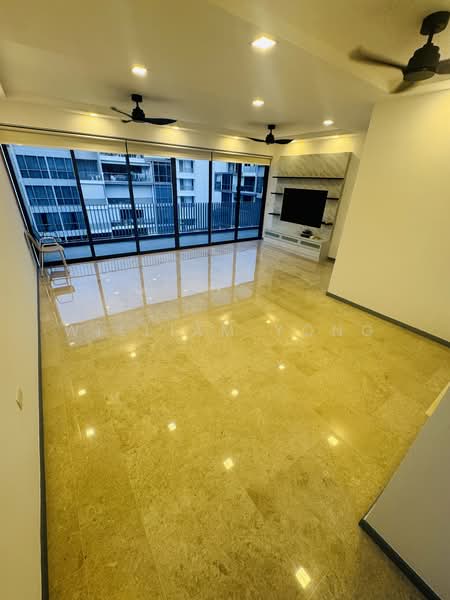 Stratum, 88 Elias Road, 5 Bedrooms, 2,260 sqft, Condominium For Rent, by William Yong, 500136223 - Living Room - PropertyGuru.com.sg
