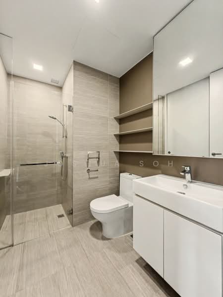 Sky Vue, 3 Bishan Street 15, 1 Bedroom, 495 sqft, Condominium For Sale, by Joshua Soh, 500136224 - Master Bathroom - PropertyGuru.com.sg