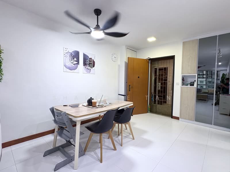 636C Senja Parc View, 636C Senja Road, 3 Bedrooms, 990 sqft, HDB Flat For Sale, by Sharique Tan, 500136226 - Dining Room - PropertyGuru.com.sg