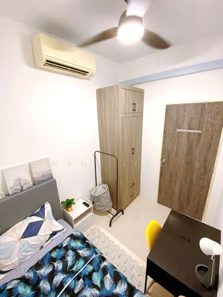 Astoria Park, 28 Lorong Mydin, Room Rental, 100 sqft, Condominium For Rent, by Wang Jing, 500136232 - Bedroom - PropertyGuru.com.sg