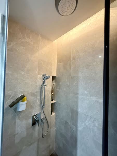 Amber Park, 18 Amber Gardens, 6 Bedrooms, 4,392 sqft, Condominium For Sale, by Lawrence Wee, 500136236 - Bathroom - PropertyGuru.com.sg