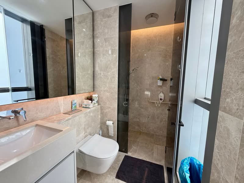 Amber Park, 18 Amber Gardens, 6 Bedrooms, 4,392 sqft, Condominium For Sale, by Lawrence Wee, 500136236 - Bathroom - PropertyGuru.com.sg