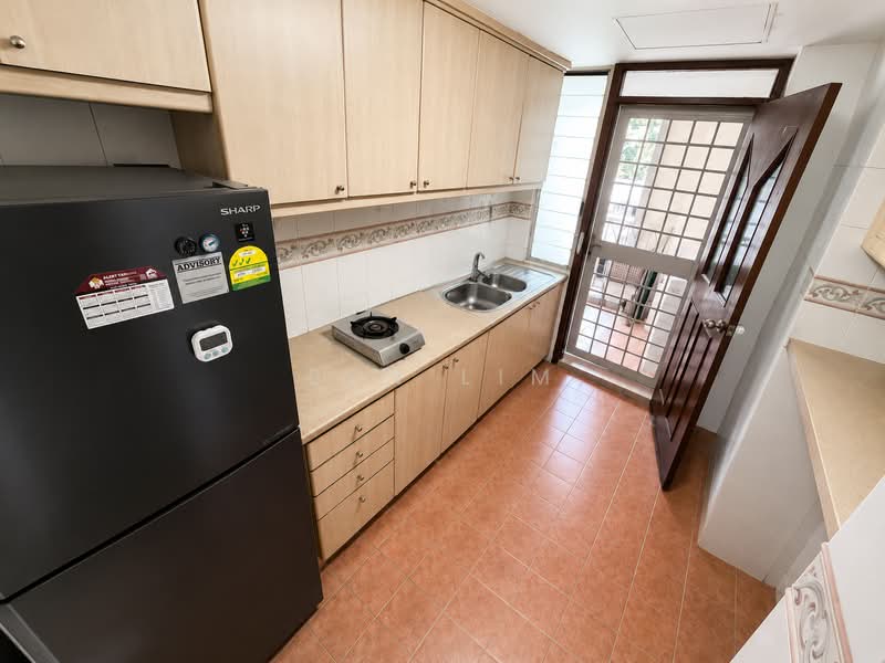 Maysprings, 6 Petir Road, 2 Bedrooms, 915 sqft, Apartment For Sale, by Ben Lim, 500136237 - Kitchen - PropertyGuru.com.sg