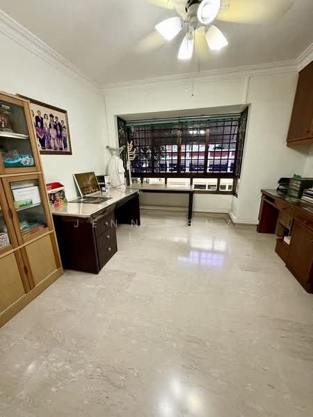 614 Ang Mo Kio Avenue 4, 614 Ang Mo Kio Avenue 4, Room Rental, 150 sqft, HDB Flat For Rent, by Jenn Denz Law, 500136242 - Study - PropertyGuru.com.sg