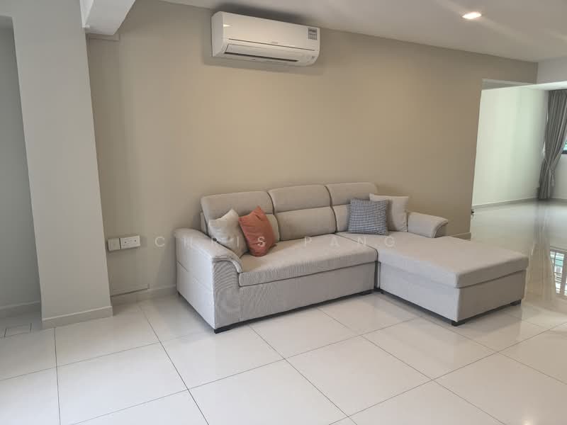 212 Yishun Street 21, 212 Yishun Street 21, 3 Bedrooms, 1,302 sqft, HDB Flat For Sale, by Chris Pang, 500136258 - Living Room - PropertyGuru.com.sg