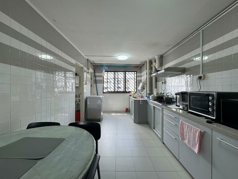 41 Bedok South Road, 41 Bedok South Road, 3 Bedrooms, 904 sqft, HDB Flat For Sale, by Alan Yeo, 500136264 - Kitchen - PropertyGuru.com.sg