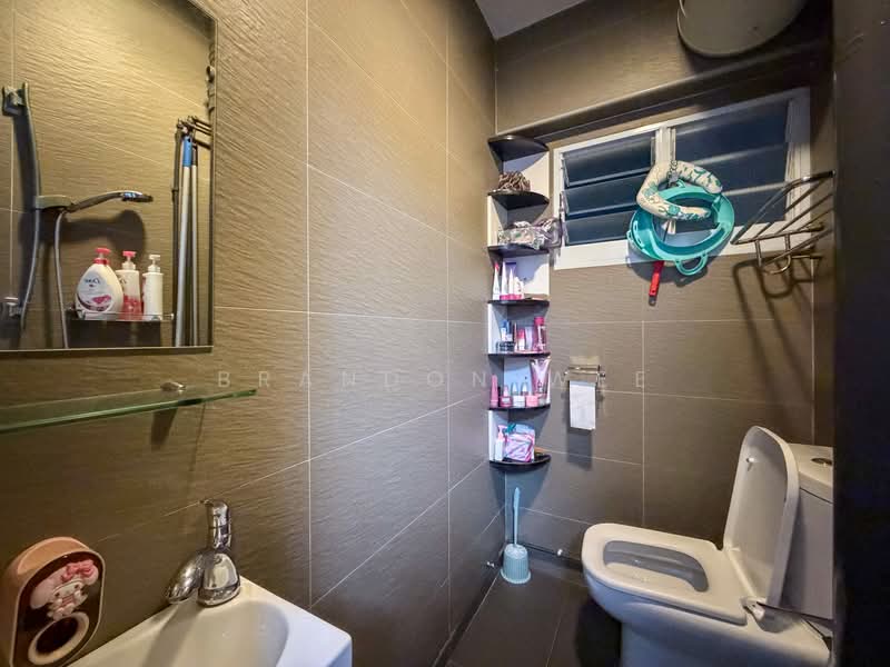 634 Yishun Street 61, 634 Yishun Street 61, 3 Bedrooms, 1,119 sqft, HDB Flat For Sale, by Brandon Wee, 500136269 - Bathroom - PropertyGuru.com.sg