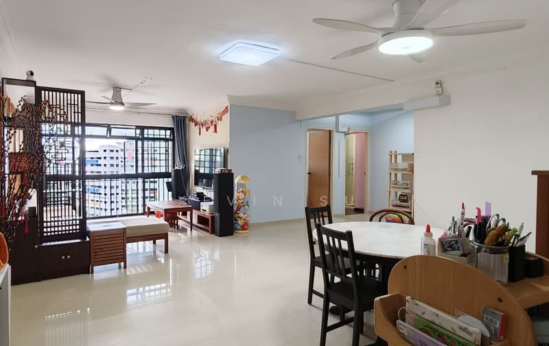 521 Woodlands Drive 14, 521 Woodlands Drive 14, 4 Bedrooms, 1,593 sqft, HDB Flat For Sale, by Kevin Su, 500136281 - Living Room - PropertyGuru.com.sg