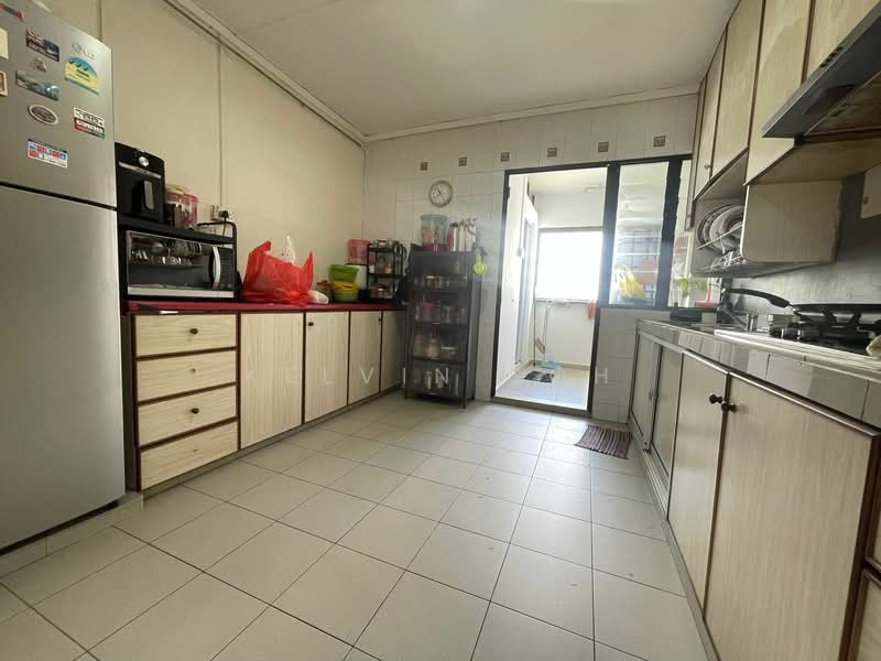 570 Hougang Street 51, 570 Hougang Street 51, 3 Bedrooms, 1,259 sqft, HDB Flat For Sale, by Kelvin Soh, 500136287 - Kitchen - PropertyGuru.com.sg