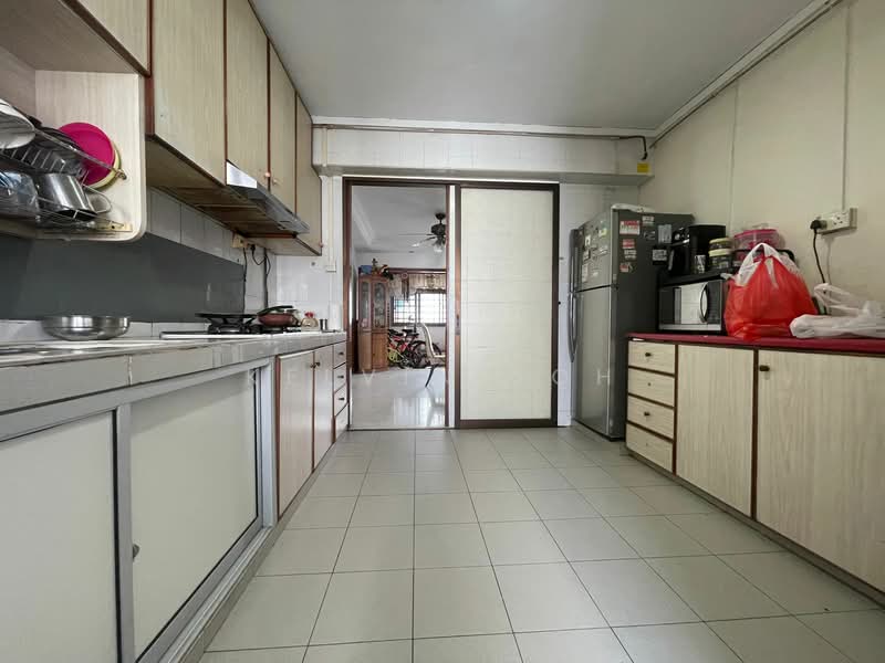 570 Hougang Street 51, 570 Hougang Street 51, 3 Bedrooms, 1,259 sqft, HDB Flat For Sale, by Kelvin Soh, 500136287 - Kitchen - PropertyGuru.com.sg
