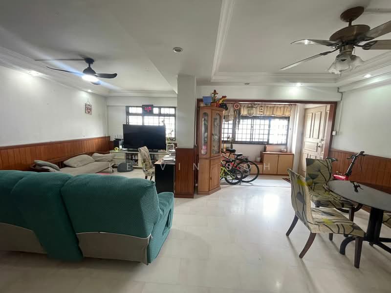 570 Hougang Street 51, 570 Hougang Street 51, 3 Bedrooms, 1,259 sqft, HDB Flat For Sale, by Kelvin Soh, 500136287 - Living Room - PropertyGuru.com.sg