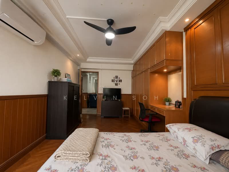 570 Hougang Street 51, 570 Hougang Street 51, 3 Bedrooms, 1,259 sqft, HDB Flat For Sale, by Kelvin Soh, 500136287 - Bedroom - PropertyGuru.com.sg