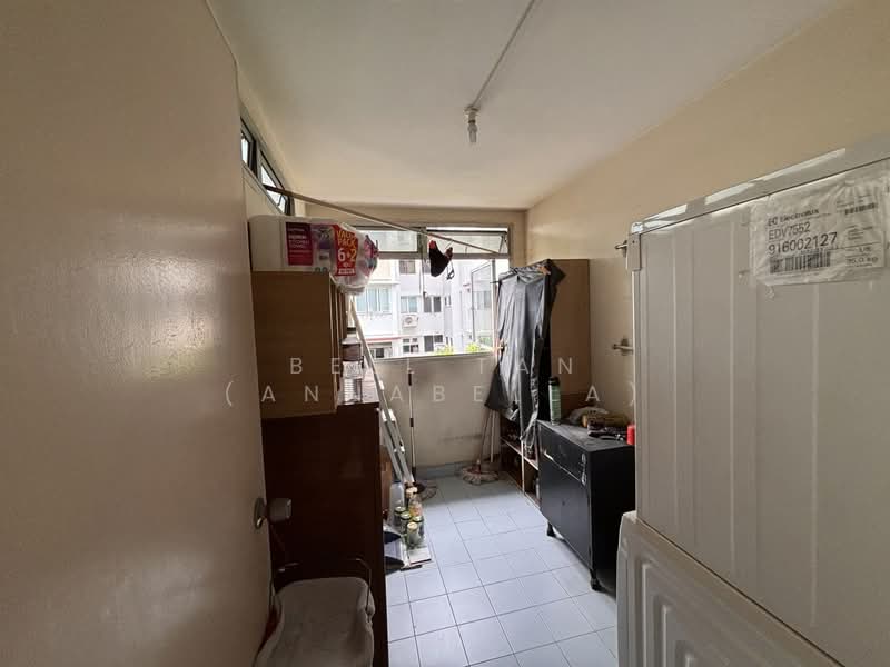 108 Lorong 1 Toa Payoh, 108 Lorong 1 Toa Payoh, 2 Bedrooms, 710 sqft, HDB Flat For Sale, by Bell Tan (Annabella), 500136303 - Balcony - PropertyGuru.com.sg