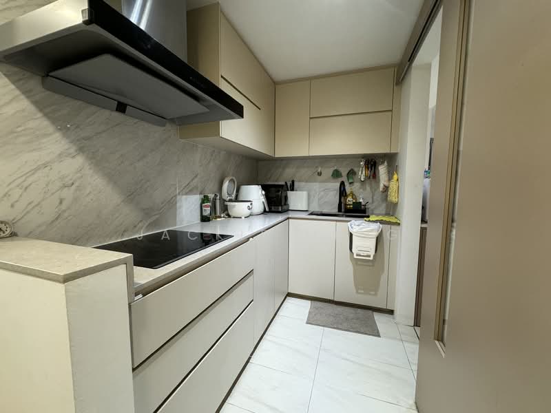The Topiary, 11 Fernvale Lane, 4 Bedrooms, 1,335 sqft, Executive Condominium For Rent, by Jackie Mang, 500136314 - Kitchen - PropertyGuru.com.sg