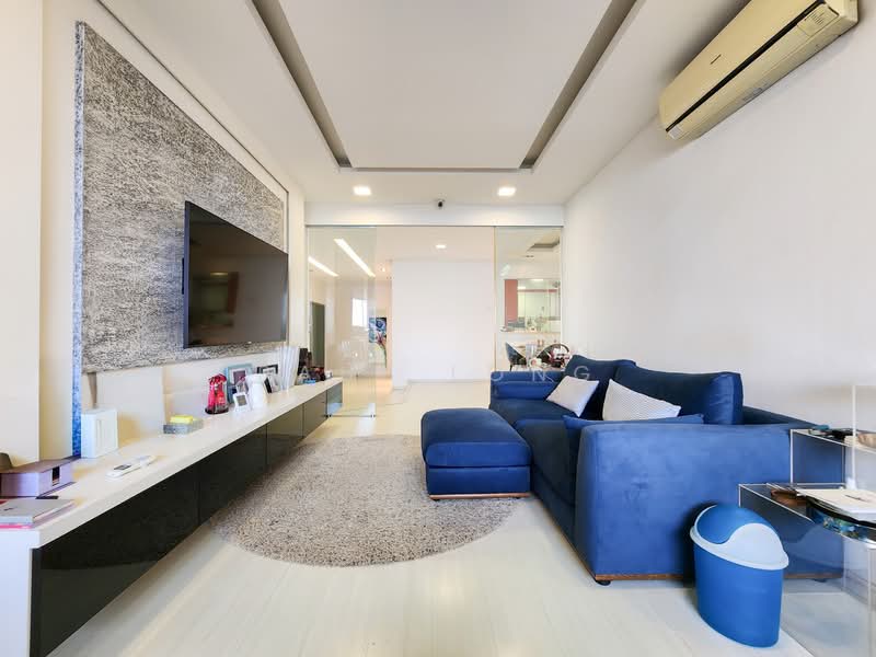 Peach Garden, 6 Peach Garden, 4 Bedrooms, 2,766 sqft, Apartment For Sale, by Paul Long, 500136329 - Living Room - PropertyGuru.com.sg