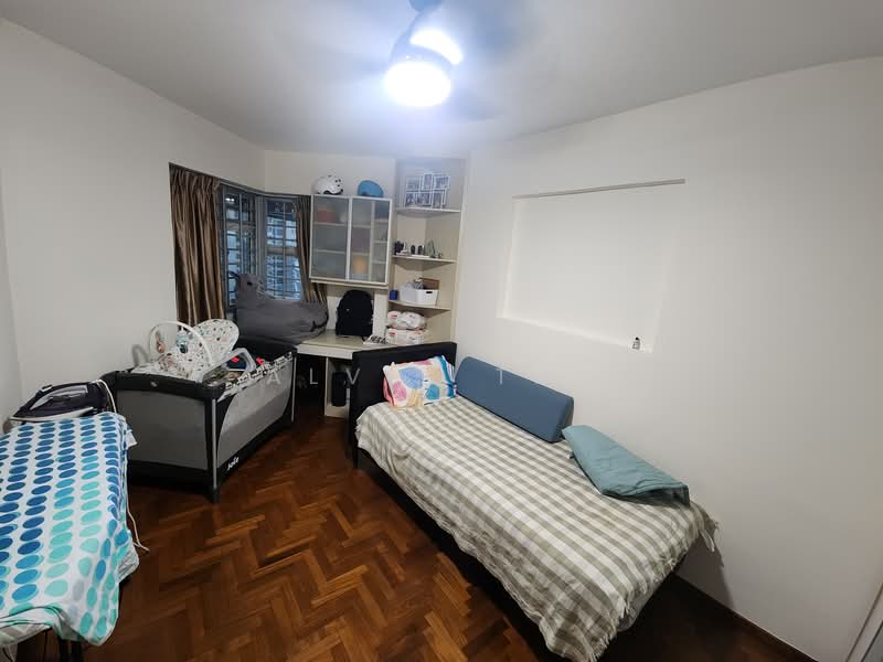 388 Bukit Batok West Avenue 5, 388 Bukit Batok West Avenue 5, 4 Bedrooms, 1,270 sqft, HDB Flat For Sale, by Alvin Tay, 500136330 - Bedroom - PropertyGuru.com.sg