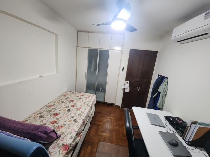 388 Bukit Batok West Avenue 5, 388 Bukit Batok West Avenue 5, 4 Bedrooms, 1,270 sqft, HDB Flat For Sale, by Alvin Tay, 500136330 - Bedroom - PropertyGuru.com.sg