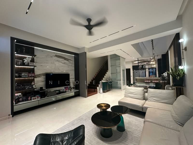 For Sale - Luxus Hills