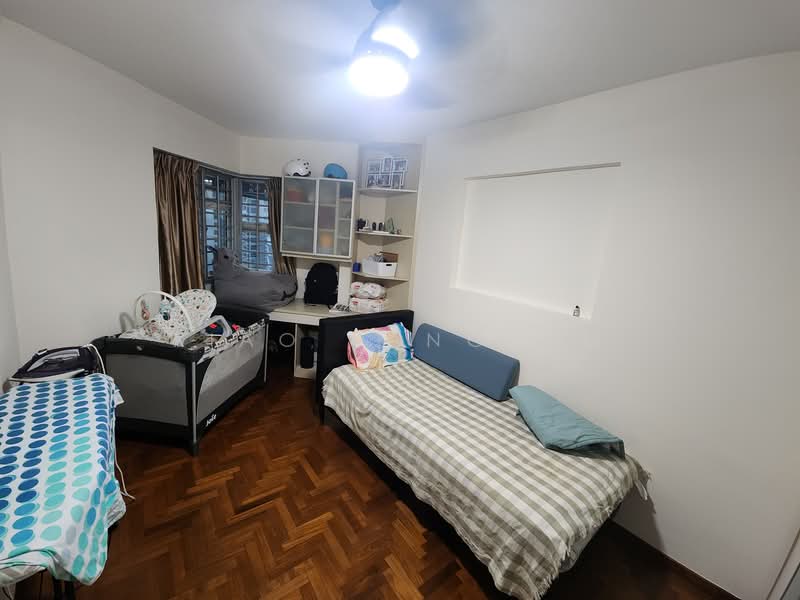 388 Bukit Batok West Avenue 5, 388 Bukit Batok West Avenue 5, 4 Bedrooms, 1,270 sqft, HDB Flat For Sale, by Xiao Yang 小杨, 500136333 - Bedroom - PropertyGuru.com.sg