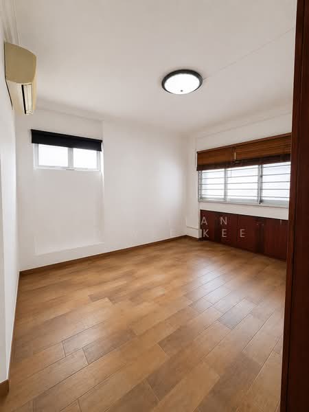 208 Pasir Ris Street 21, 208 Pasir Ris Street 21, 4 Bedrooms, 1,593 sqft, HDB Flat For Sale, by Sebastian Teo Wee Kee, 500136341 - Bedroom - PropertyGuru.com.sg
