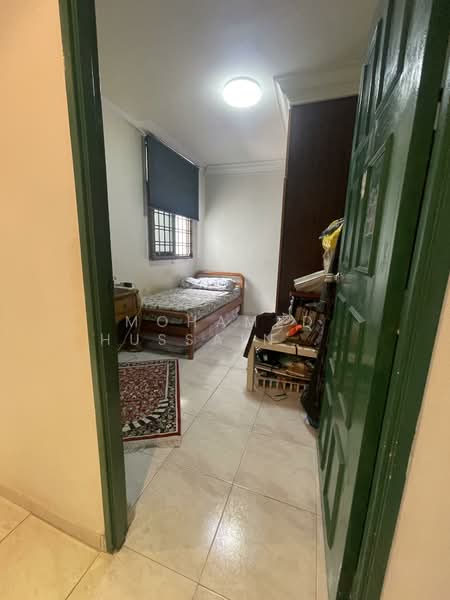 657 Choa Chu Kang Crescent, 657 Choa Chu Kang Crescent, 3 Bedrooms, 1,119 sqft, HDB Flat For Sale, by Mohamed Hussain Bin Sahar, 500136348 - Bedroom - PropertyGuru.com.sg