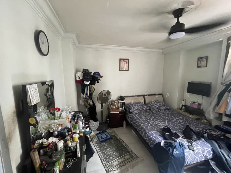 657 Choa Chu Kang Crescent, 657 Choa Chu Kang Crescent, 3 Bedrooms, 1,119 sqft, HDB Flat For Sale, by Mohamed Hussain Bin Sahar, 500136348 - Bedroom - PropertyGuru.com.sg