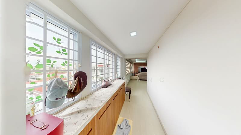 493B Tampines Avenue 9, 493B Tampines Avenue 9, 4 Bedrooms, 1,324 sqft, HDB Flat For Sale, by Alan Wang, 500136349 - Corridor - PropertyGuru.com.sg