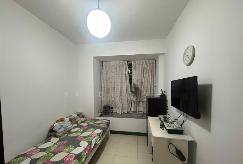 421 Clementi Avenue 1, 421 Clementi Avenue 1, 3 Bedrooms, 990 sqft, HDB Flat For Sale, by Sandy Hong, 500136353 - Bedroom - PropertyGuru.com.sg