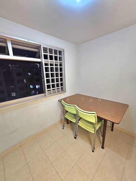 5 Ghim Moh Road, 5 Ghim Moh Road, 2 Bedrooms, 700 sqft, HDB Flat For Sale, by Doana Tan, 500136357 - Dining Room - PropertyGuru.com.sg