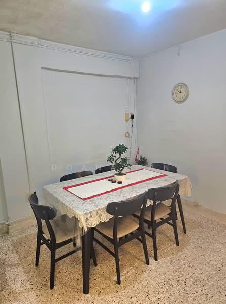 5 Ghim Moh Road, 5 Ghim Moh Road, 2 Bedrooms, 700 sqft, HDB Flat For Sale, by Doana Tan, 500136357 - Dining Room - PropertyGuru.com.sg