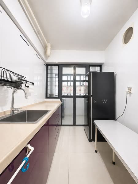 308C Punggol Walk, 308C Punggol Walk, 2 Bedrooms, 721 sqft, HDB Flat For Sale, by Isaac Chew, 500136363 - Kitchen - PropertyGuru.com.sg