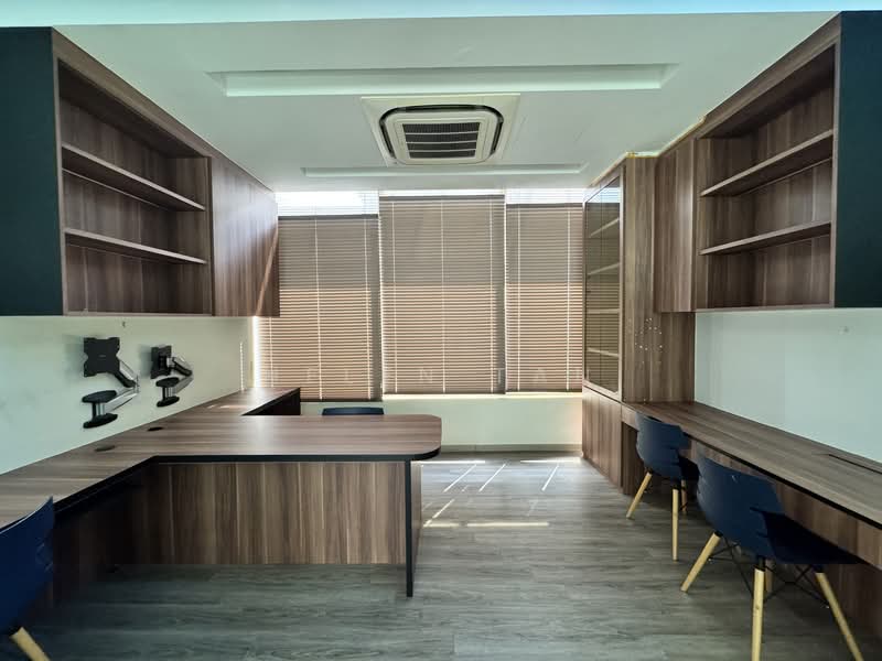 Picardy Gardens, 122E Jalan Pari Burong, 7 Bedrooms, 7,000 sqft, Detached House For Sale, by Helen Tan, 500136364 - Study - PropertyGuru.com.sg